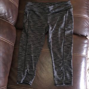 Quarter leg spandex !